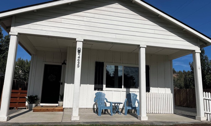 Tumalo House | Charming 3-bedroom house with game room, outdoor living area, in Beautiful Bend