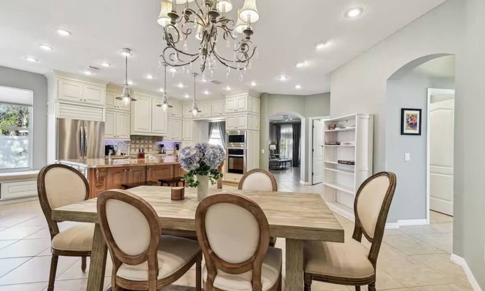 Stagecoach Village House | Charming 3-bedroom Centrally Located Luxury Home in Land o Lakes