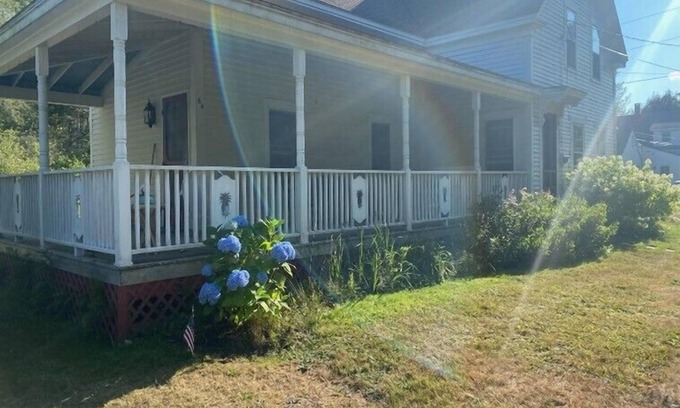 New Harbor House | Charming 3br and 2b near the heart of New Harbor