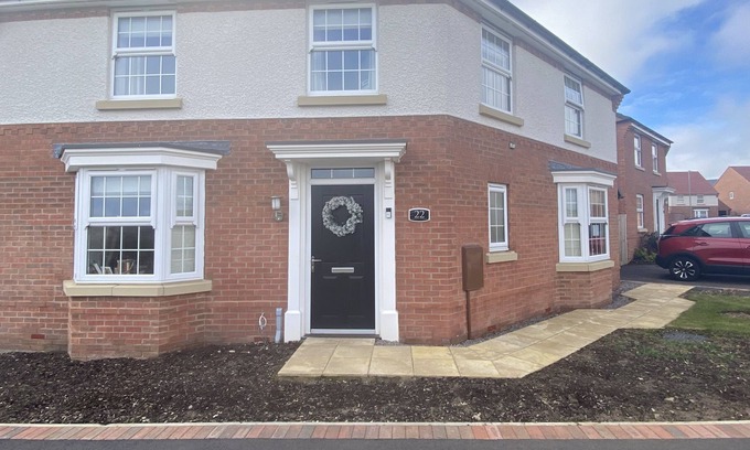 Grantham House | Charming 4-Bed House in Grantham