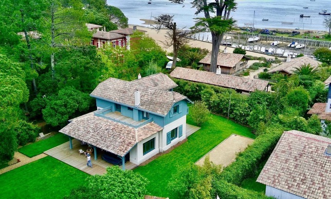 Lege-Cap-Ferret Villa | Charming 5-bedroom villa with swimming pool, 40 m from the Bay of Arcachon