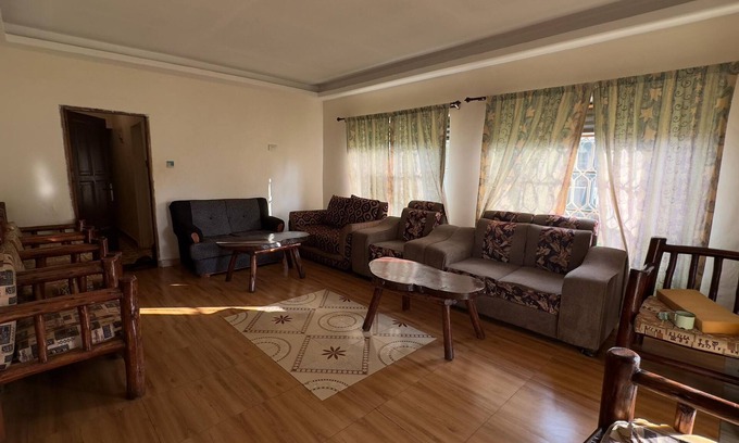 Sipi Bed & Breakfast | Charming 9-bedroom bed & breakfast with fitness room, WiFi in amazing Sipi