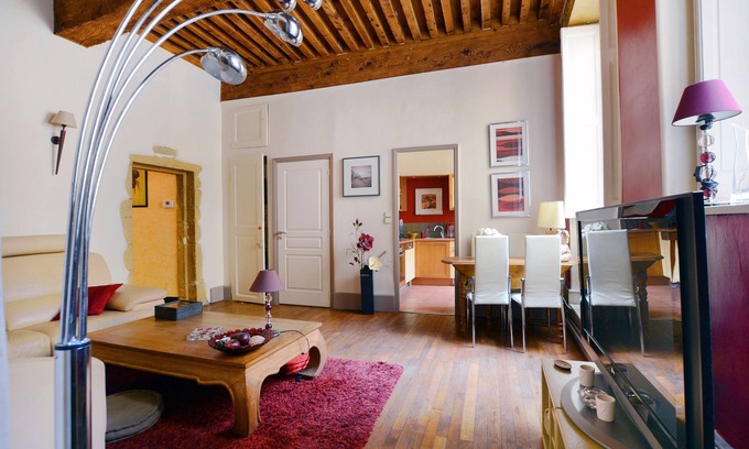 Les Cordeliers Apartment | Charming accommodation, 2 bedrooms, 80m2, in Cordeliers