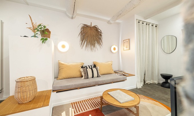 Old Town Apartment | Charming and Atypical Apartment