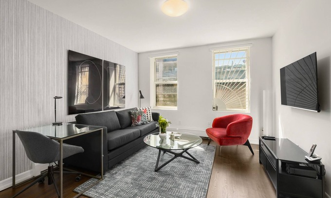 Upper East Side Apartment | Charming and Spacious Upper East Side Two Bedroom