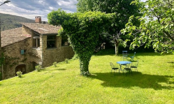Vesseaux Apartment | Charming apartment/cottage: Le Châtaignier in Mas Ardéchois