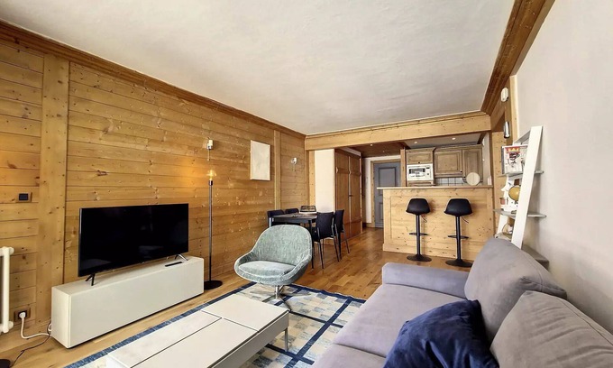 Val-d'Isere Apartment | Charming apartment. Chatelard - skis on