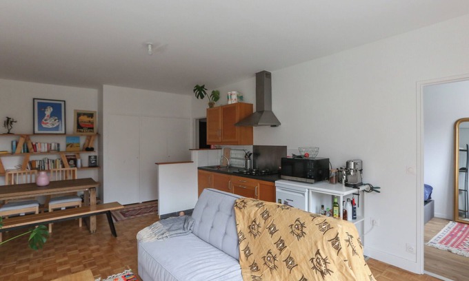 Combat Apartment | Charming apartment in Buttes Chaumont
