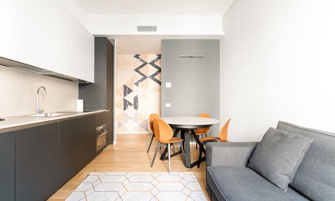 Ponte Seveso Apartment | Charming apartment of about 50 square meters, able to accommodate up to 4 people, located on the first floor of a building with a lift (NOT suitable for disabled people - there are some steps to access it).The property is located just a few steps throw f