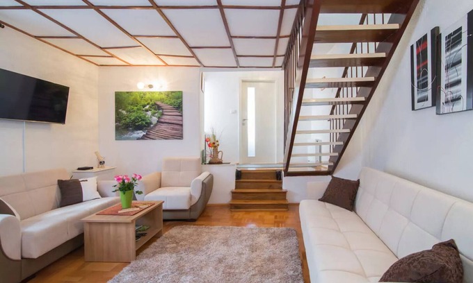 Koper Apartment | Charming Apartment With a Terrace - In the heart of old town