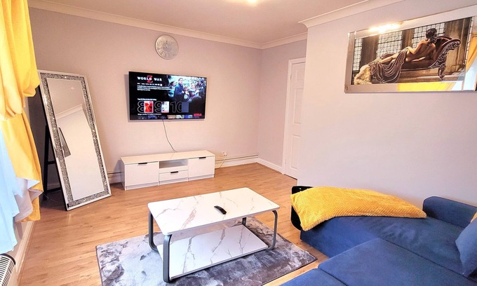 Clayton Apartment | Charming Apt Near Manchester City Centre By Etihad Stadium and near Co-Op Arena
