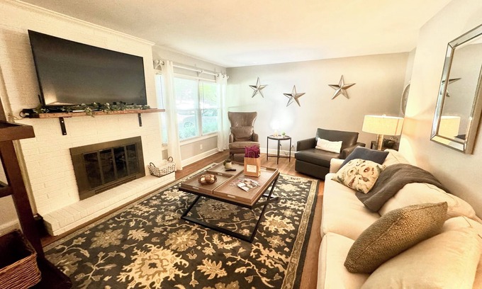 Winston - Salem House | Charming Ardmore Home minutes from hospitals/I-40