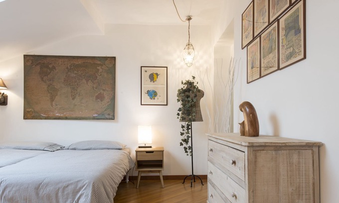 Porta Volta Apartment | Charming attic near Bosco Verticale