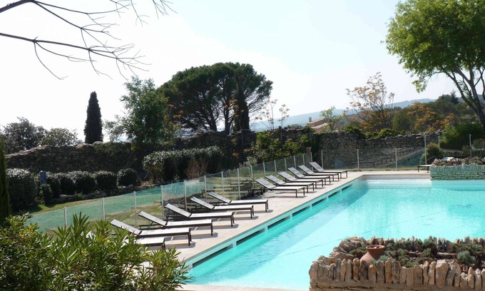 Gordes House | CHARMING BASTIDON TERRACE GARDEN POOL GORDES LUBERON