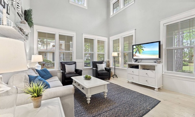 Laurel Grove House | Charming Beach Cottage with 2 GOLF CARTS! Near Beach, Pool, Beach Tram, Wharf