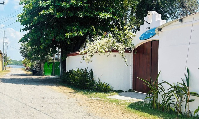 La Herradura Resort | Charming beach house with AC in Costa del Sol - 3 bedrooms, for 10 people