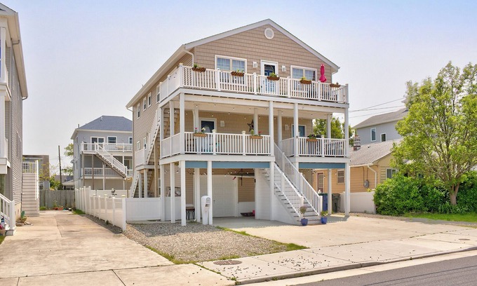 Brigantine Condo | Charming beach town rental with sunset bay views a short walk to the beach