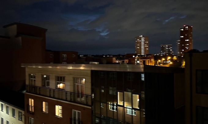 The Westside Apartment | Charming Birmingham Apartment With Mini Balcony and Wifi With a Free Parking
