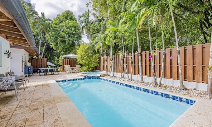 Casa de Campo Villa | Charming Casa de Campo Villa, 2 min from beach!