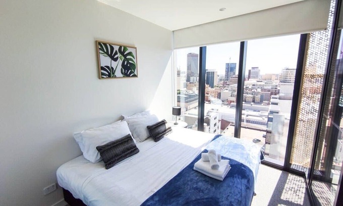 Adelaide Central Business District Apartment | Charming/Central Apartment Home/RundleMall
