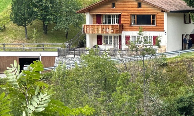 Litziruti Ski Chalet | Charming Chalet by Arosa with stunning Alpine views
