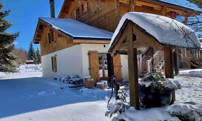 Font-Romeu-Odeillo-Via Ski Chalet | Charming Chalet Hiona