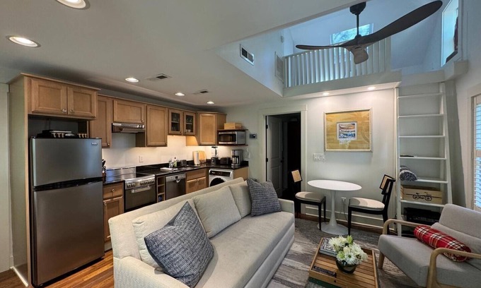 Canal Corkran Cottage | Charming Coastal Cottage: 2 Bedrooms, Private Decks & Walk to Beach!