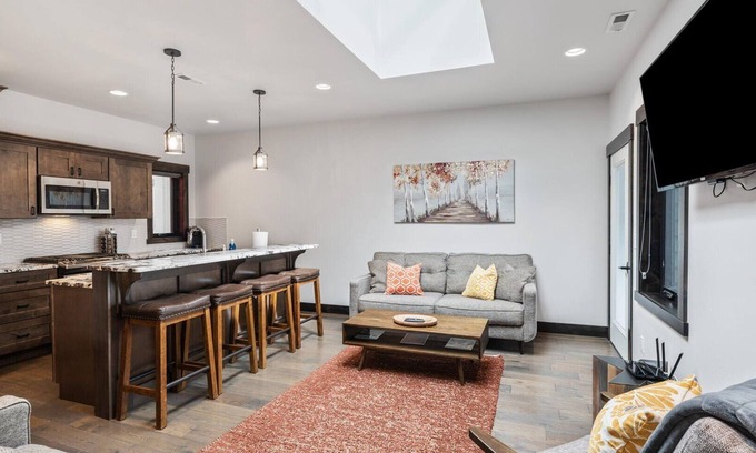 Whitefish Condo | Charming Condo in Downtown Whitefish
