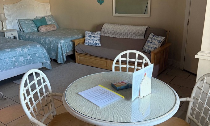 North End Condo | Charming condo in the heart of Ocean City with WiFi, AC and Pool.