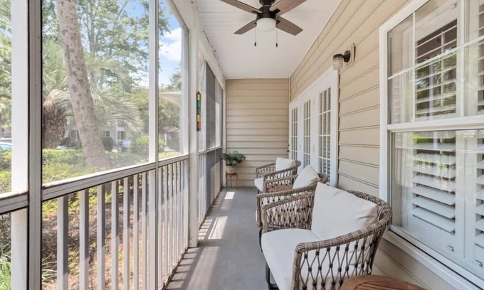 Saint Simons Heights Condo | Charming Condo in Barnes Plantation