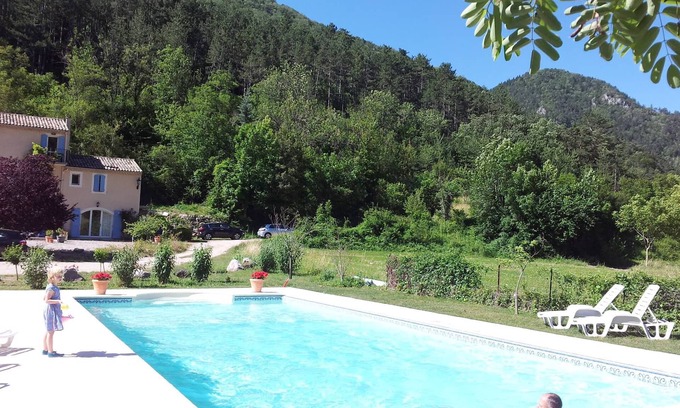 Chatillon-en-Diois Cottage | Charming cottage with large garden only 3 mn from medieval village center