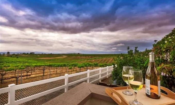 Temecula Cottage | Charming Cottage in the heart of Wine Country