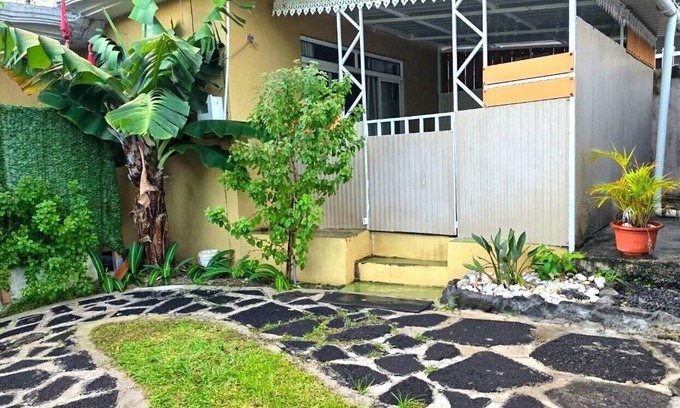 Le Morne House | Charming cottage located 1 minute from the beach