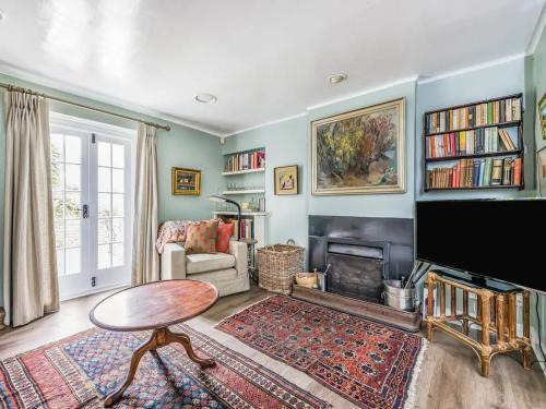 East Lavant House | Charming Cottage With Amazing Views PassTheKeys