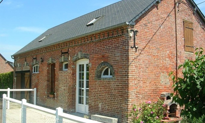 Saint-Pierre-la-Riviere Cottage | Charming Countryside Cottage with Garden, Near Historical Sites and Farm Experience