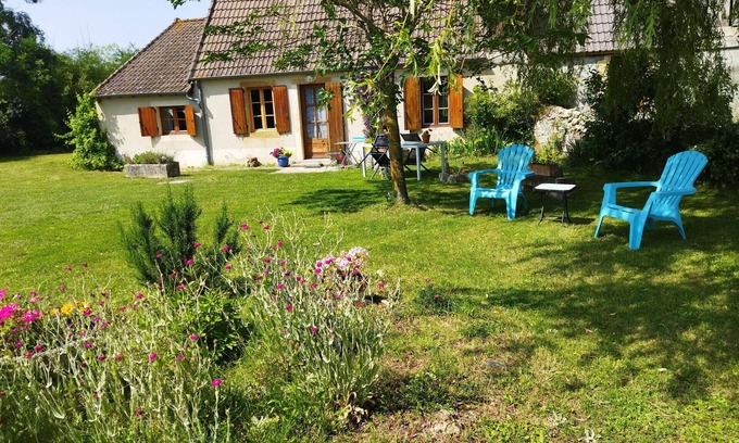Le Chatelet Cottage | Charming Countryside Retreat with Orchard, Near George Sand’s Home