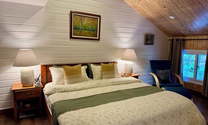 Baguio Cabin | Charming & Cozy Wooden Cabin in Baguio City