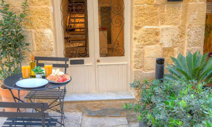 Valletta Apartment | Charming duplex apartment in ideal location RCAS1