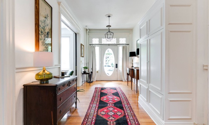 Richmond House | Charming Fan District Getaway