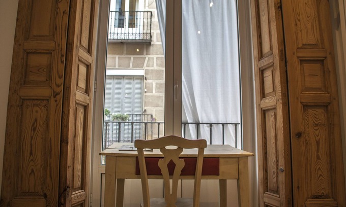 Embajadores House | Charming Flat in Lavapies