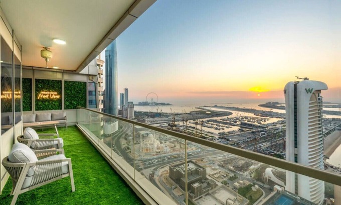 Dubai Apartment | Charming Flat W/ Sea & AIN View / Palm Jumeirah
