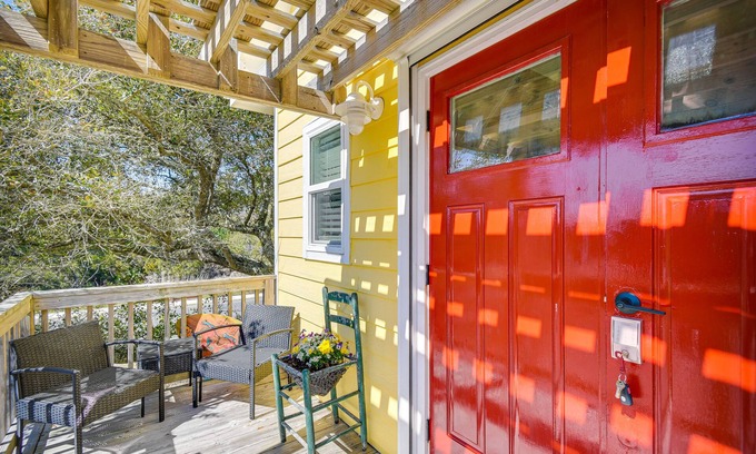 Frisco Cottage | Charming Frisco Cottage < 2 Mi to Beaches!
