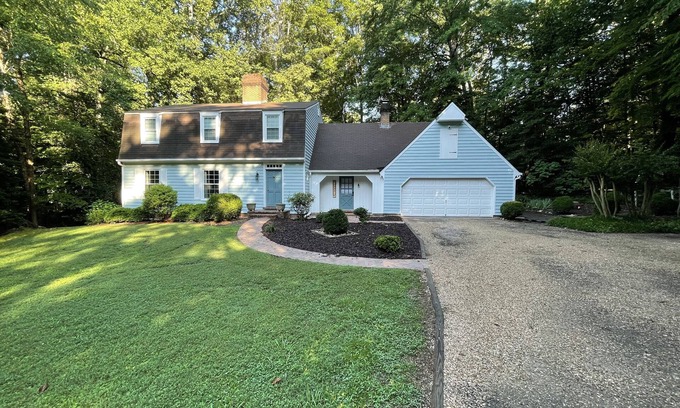 Williamsburg House | Charming Full-size home, minutes away from Colonial Williamsburg