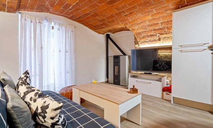 Palamos Villa | Charming ground floor 1km from Palamós beach