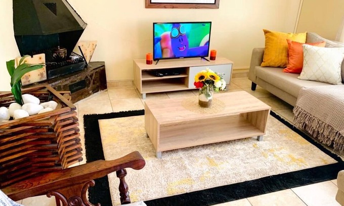 Bulawayo Apartment | Charming Guesthouse in Bradfield - 2122