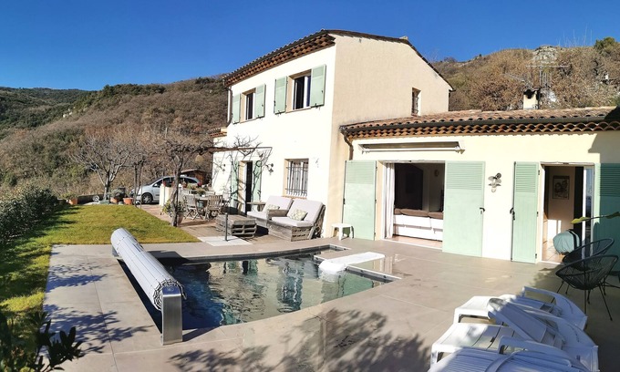 Tourrettes-sur-Loup House | Charming house, pool and beautiful sea view