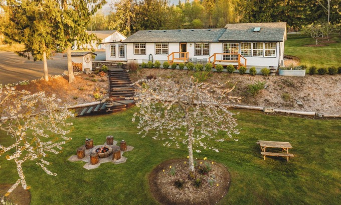 Sequim House | Charming Hilltop Getaway - Valley and Water Views