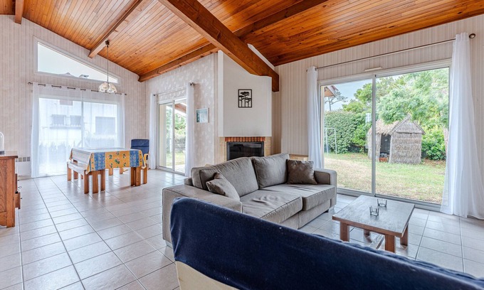 Biscarrosse Plage House | Charming House Near Shops & Beach - 5 Guests - Large Garden & Terrace