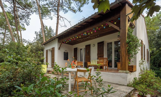 Meschers-sur-Gironde House | Charming house on the beach (400m) in Meschers/Gironde
