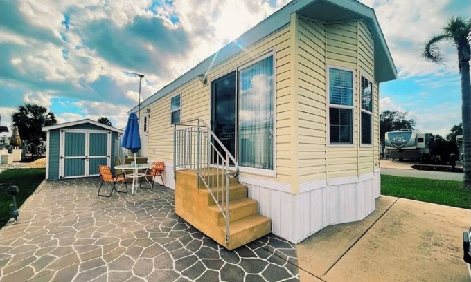 Haines City House | Charming house in beautiful Haines City with AC, WiFi